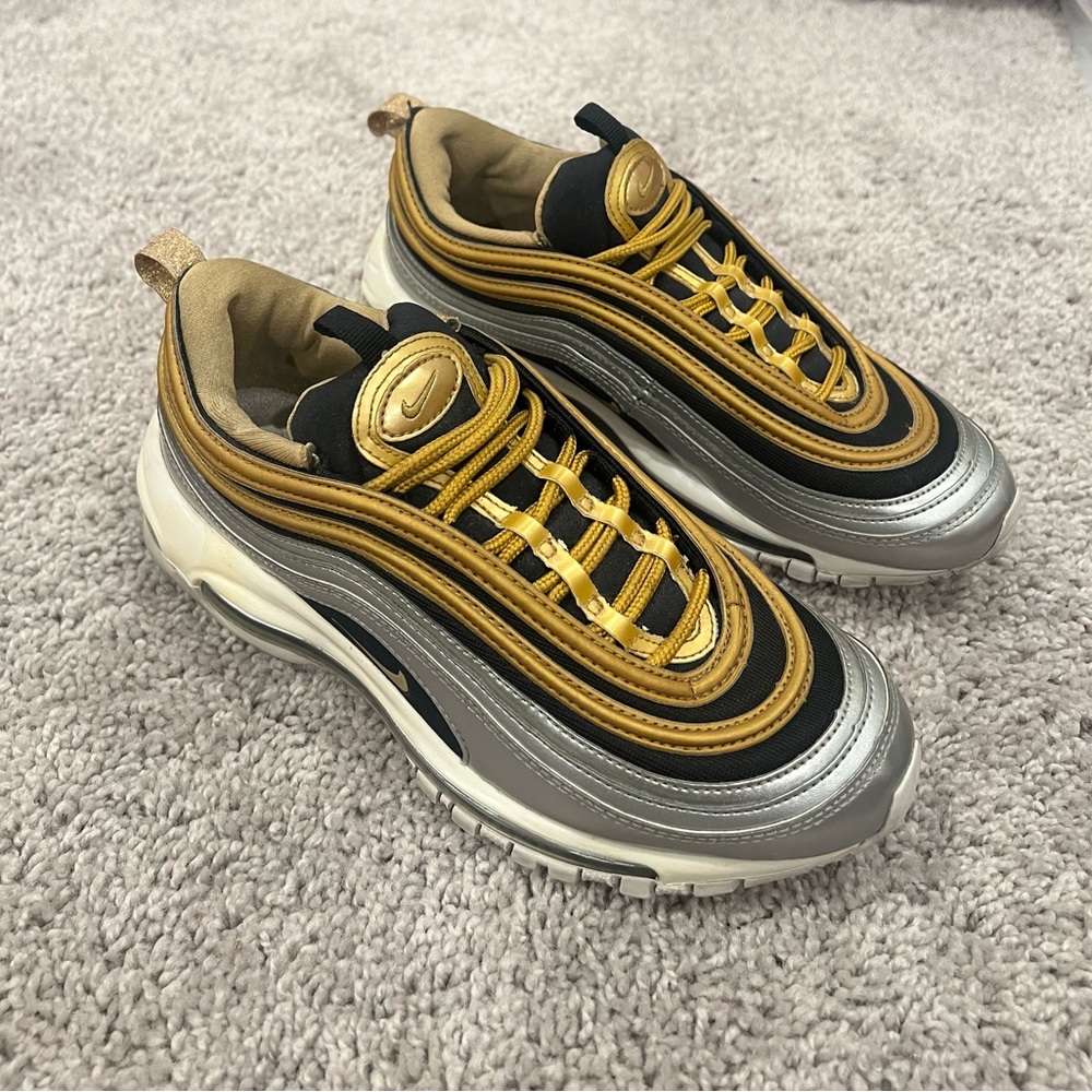 Nike Women’s Air Max 97 SE